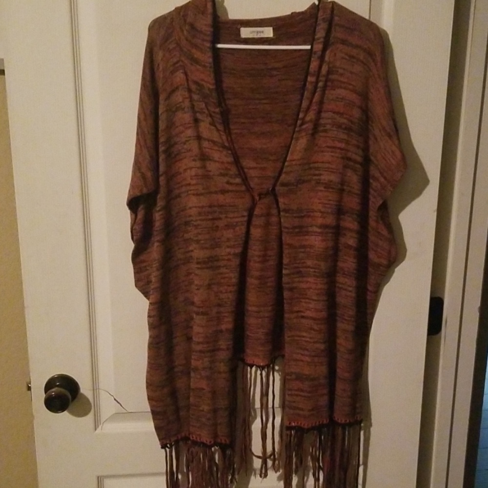 Lightweight hooded short sleeved poncho
